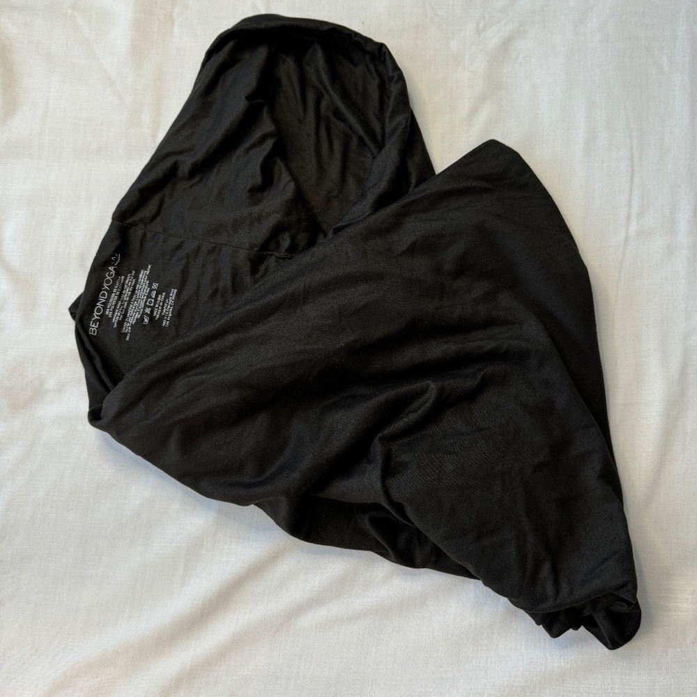 Beyond Yoga Infinity Scarf Zip Up Pocket Dark Charcoal‎ One Size NEW WITH TAGS